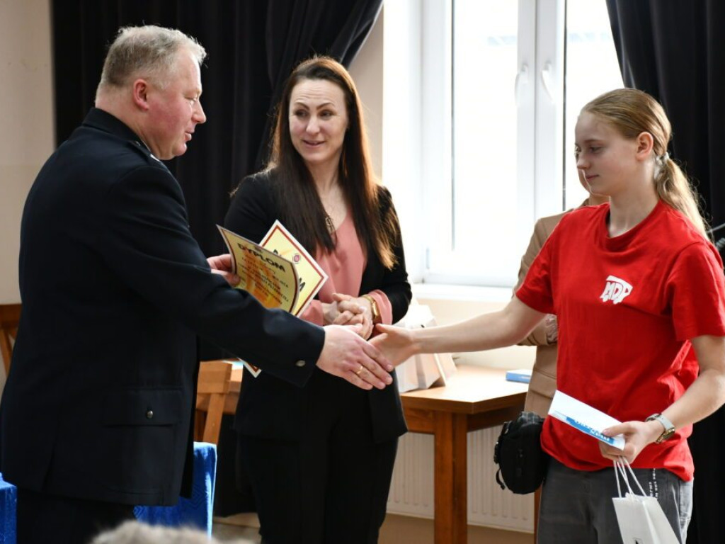 Młodzież zapobiega pożarom - turniej wiedzy pożarniczej