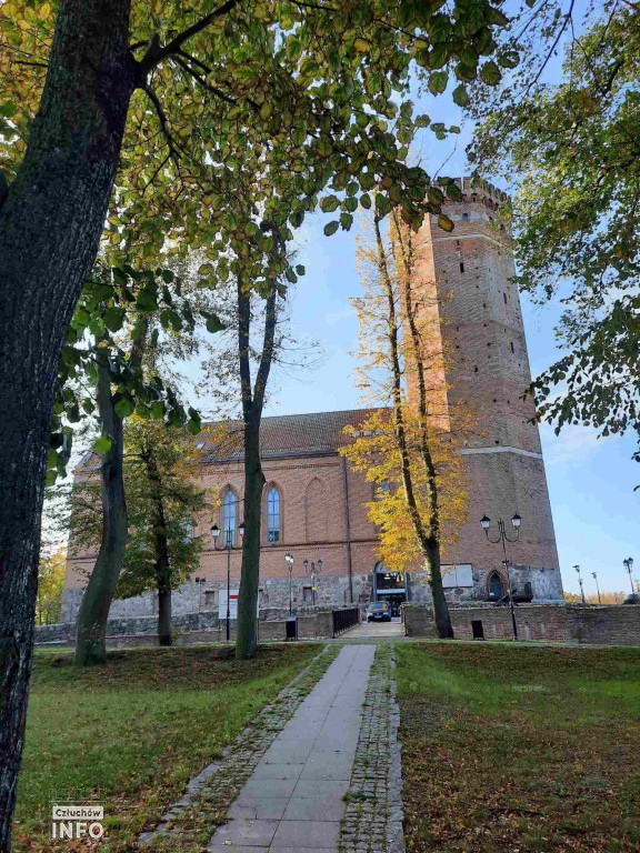 Spacer po Człuchowie, Park Luizy, Ulice, Jesień