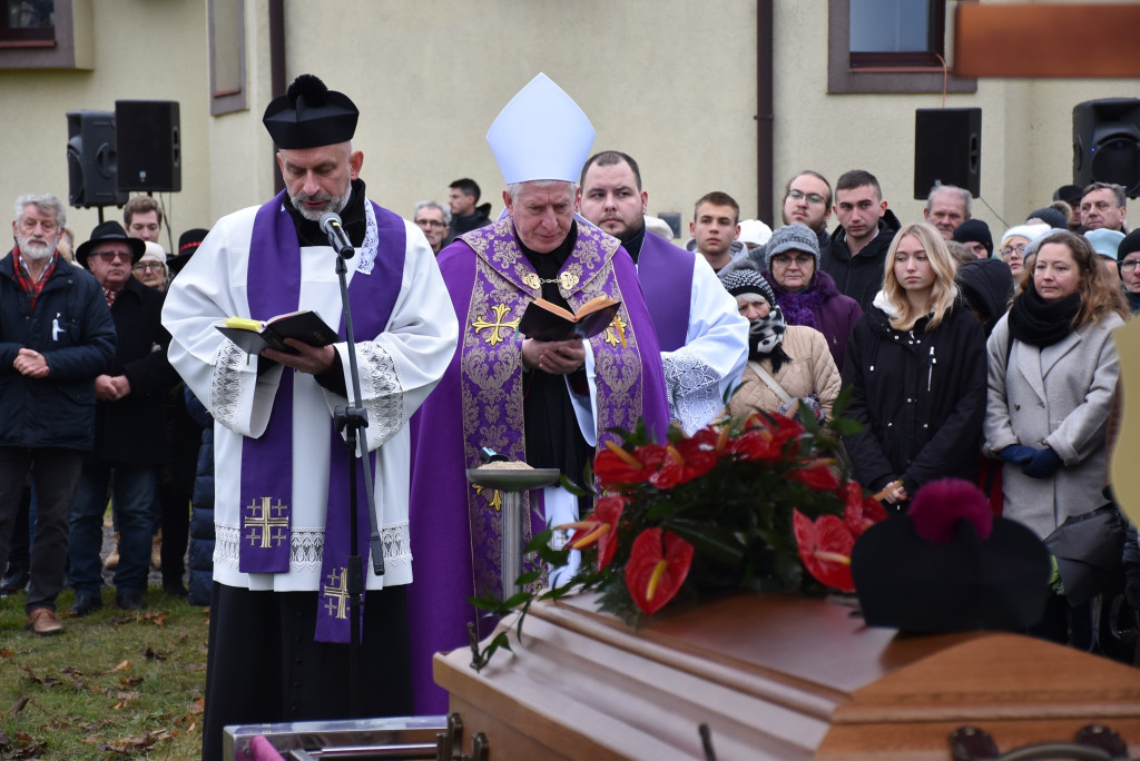 Wspólnota parafialna pożegnała proboszcza