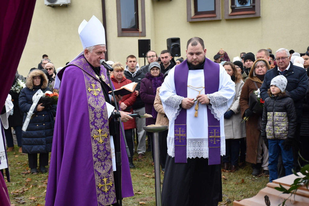 Wspólnota parafialna pożegnała proboszcza