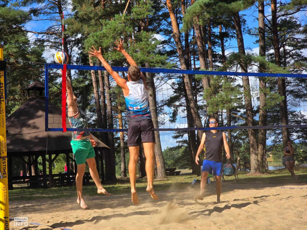 Turniej siatkówki plażowej w Koczale – zdjęcia