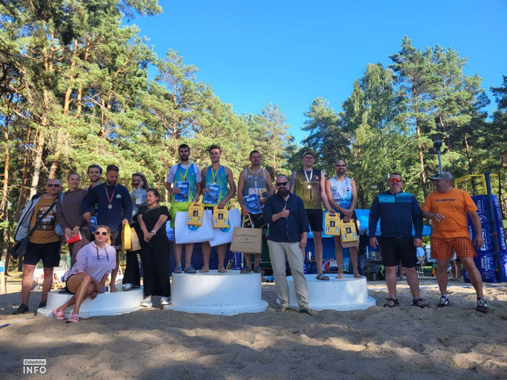 Turniej siatkówki plażowej w Koczale – zdjęcia