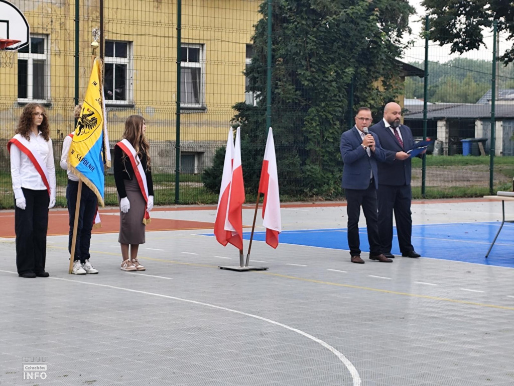 Rozpoczęcie roku szkolnego w Przechlewie – zdjęcia