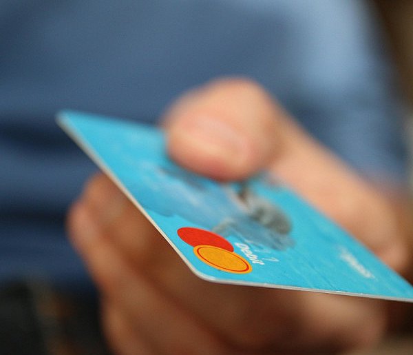 Unia szykuje nowy system płatności. Karty nie będą już takie same-4911
