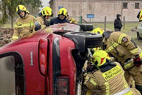 Strażacy z dwóch powiatów trenowali w Strzeczonie pożar i poważny wypadek-6969