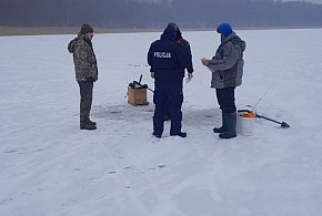 Policja i straż rybacka kontrolowały jeziora w powiecie człuchowskim