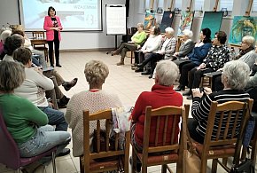 Pierwsze spotkanie grupy wzajemnego wsparcia „Wzajemni” w bibliotece