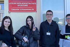 A gdyby tak jeden dzień bez telefonu? Uczniowie LO uczą życia offline