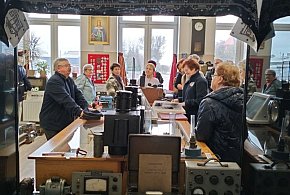 Mieszkańcy zwiedzali Salę Tradycji Kolejnictwa w Człuchowie