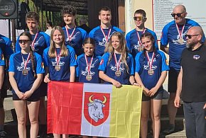 Mistrzowie Polski wrócili do Człuchowa. Smocze łodzie znów z medalami