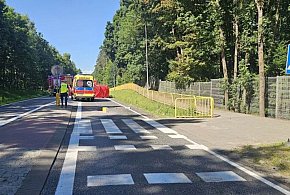 Nie żyje rowerzysta potrącony na DK22. Ruch odbywa się wahadłowo
