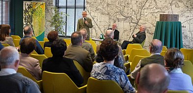 Powstała monografia Nadleśnictwa Niedźwiady. Opowiada historię ludzi lasu