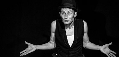 „Być jak Charlie Chaplin” w Człuchowie. Teatr i film w jednym wydarzeniu