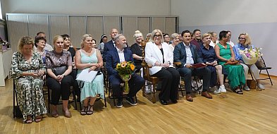 Po ponad 40 latach pracy pożegnały się z uczniami i przedszkolakami