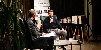 Spotkanie autorskie z Arkadiuszem Lewenko przyciągnęło mieszkańców