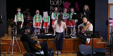 100 dzieci w projekcie kulturalnym. Warsztaty, wyjazdy i czerwcowy finał