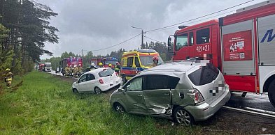 Zderzenie dwóch aut na DK25 między Stołcznem a Gwieździnem