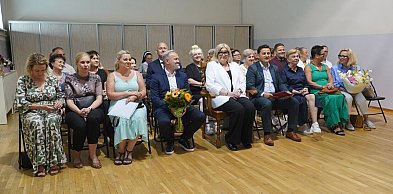 Po ponad 40 latach pracy pożegnały się z uczniami i przedszkolakami