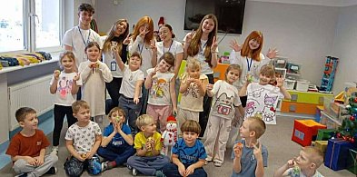 Licealiści z Człuchowa z projektem w przedszkolu