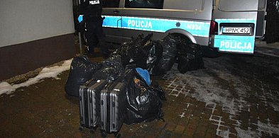 Policja zabezpieczyła odzież wartą ponad 31 tys. zł.