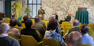 Powstała monografia Nadleśnictwa Niedźwiady. Opowiada historię ludzi lasu