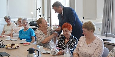 Rekordowa liczba wnucząt w urzędzie. Szesnaście mam świętowało Dzień Matki