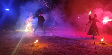 Wianki, ogień i zabawa do rana. Noc Kupały wraca nad Jezioro Końskie