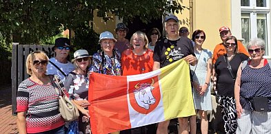 Mieszkańcy poznawali historię człuchowskich szkół podczas spaceru