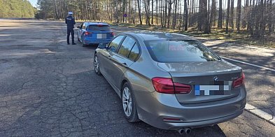 Dwóch kierowców straciło prawa jazdy za prędkość