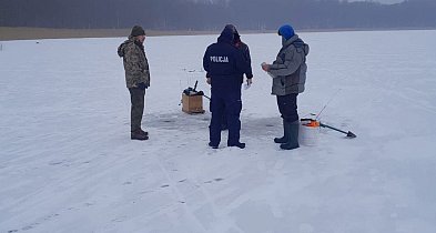 Policja i straż rybacka kontrolowały jeziora w powiecie człuchowskim