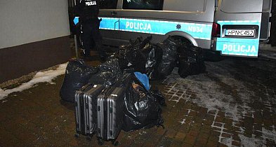Policja zabezpieczyła odzież wartą ponad 31 tys. zł.