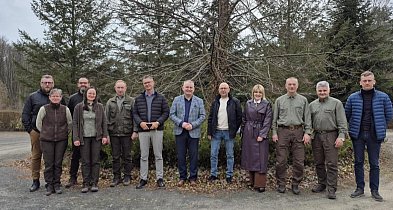 Debrzno planuje budowę ścieżki wokół stawu. Jest porozumienie z gminą Lipka