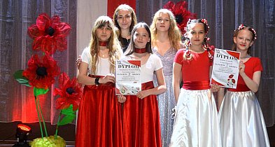 Konkurs piosenki patriotycznej w Koczale z nagrodami do 500 zł. Trwa nabór