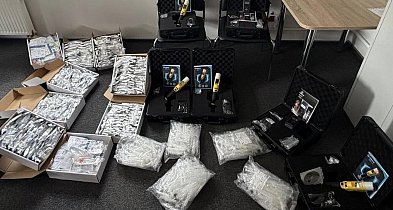 Policja w Czarnem z nowym sprzętem do badania trzeźwości i narkotyków