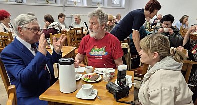 Ponad 500 aparatów i historie mieszkańców. Spotkanie z Adamem Pliszką