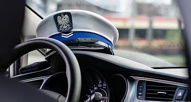 Driftował BMW po ruszeniu spod świateł. Stracił prawo jazdy