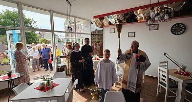 Kawa, rozmowa i pomoc seniorom. Ruszyła kawiarenka „Dobrego Słowa”