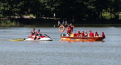 Łodzie, skutery i kajaki opanują Jezioro Rychnowskie. Otwarcie sezonu WOPR