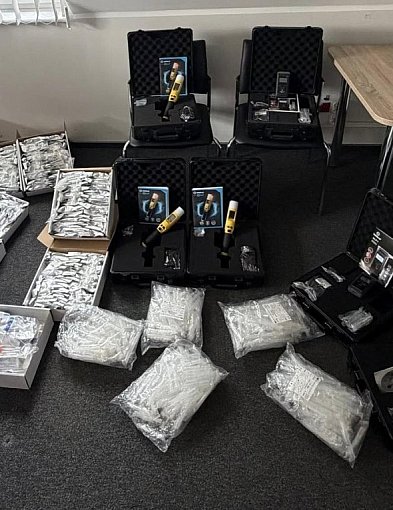 Policja w Czarnem z nowym sprzętem do badania trzeźwości i narkotyków