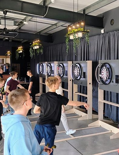 Dartowe pary zagrają na Stacji Plaża. Tym razem liczy się gra zespołowa