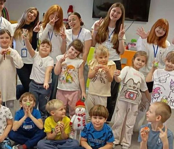 Licealiści z Człuchowa z projektem w przedszkolu