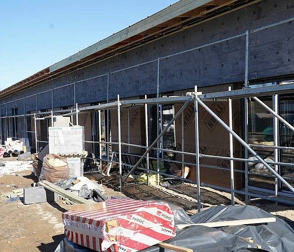 Budowa Centrum Opiekuńczo-Mieszkalnego w Człuchowie zbliża się do końca