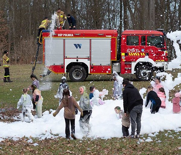 „Ale Lanie” w Lasku Luizy. Była piana, kolory i wodna zabawa
