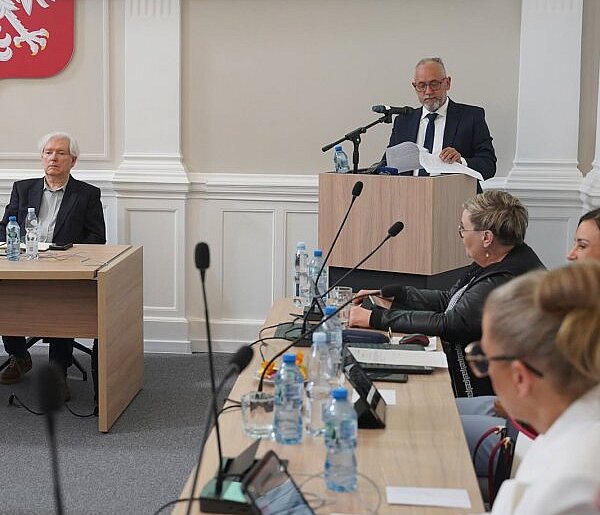Jednogłośne absolutorium i rekordowo niskie zadłużenie miasta Człuchów