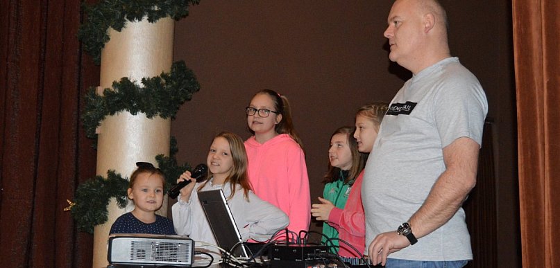 Ferie z uśmiechem w GOKu. Bezpłatne zajęcia, zabawy i warsztaty dla uczniów