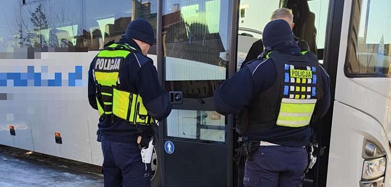 Bezpieczne ferie. Policja kontroluje autobusy z dziećmi