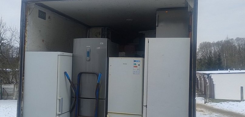 Kolejny transport elektrośmieci odebrany. Zbiórka przy OSP Czarne trwa