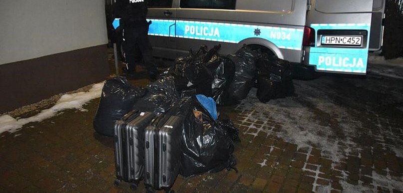 Policja zabezpieczyła odzież wartą ponad 31 tys. zł.