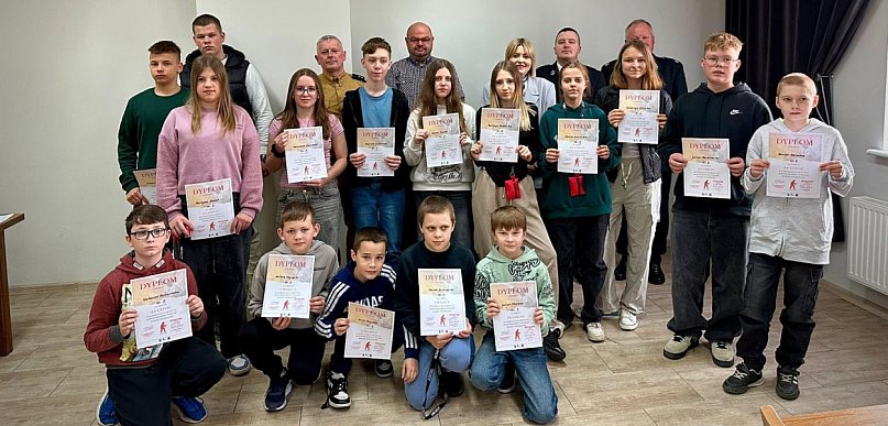 Młodzież rywalizowała w turnieju wiedzy pożarniczej