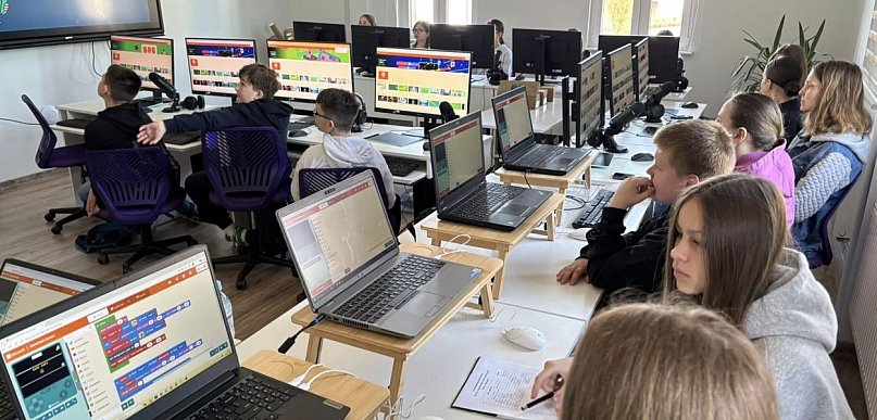 Warsztaty programowania w Debrznie. Młodzież tworzyła własne gry